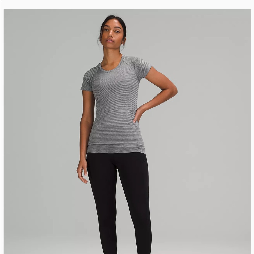 Lululemon Swiftly Tech Short Sleeve Shirt 2.0-Tetra Stripe Asphalt Grey/Black-6 - Picture 4 of 9